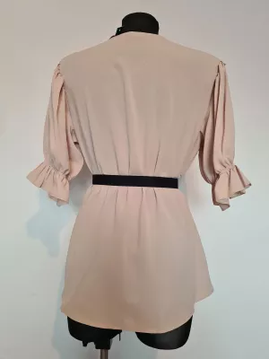 Shirt with a decorative collar and frills - Beige - Shirts