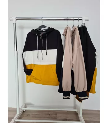 Sweatshirt with kangaroo pocket - Mustard black