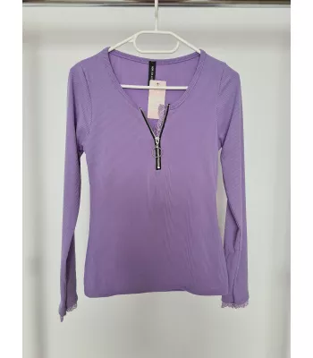 Striped blouse with a zipper, lace at the neckline of the sleeves - Violet