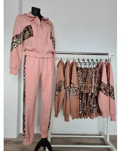 Ask for product! — Set - Leopard tracksuit, sweatshirt and pants - Brown