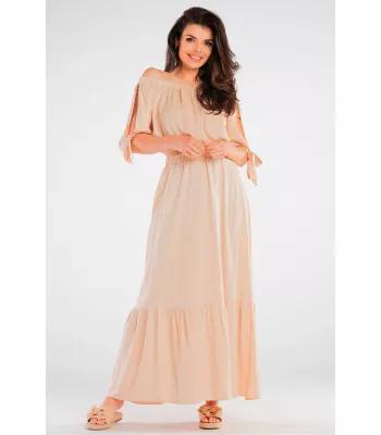 Set - Spanish blouse with a long skirt Beige