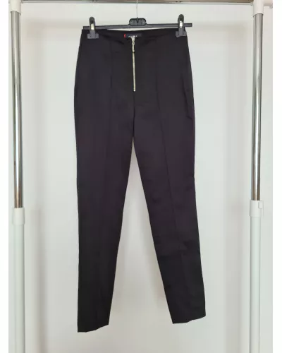 Ask for product! — Trousers 3/4 length fastened with a decorative zipper - Black