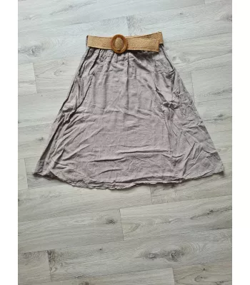 Skirt with pockets and a braided belt - Beige