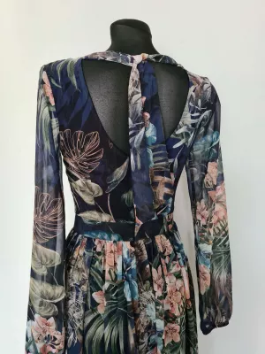 Dress with long sleeves, cutout on the back with a tie and zip fastening - Black - Dresses