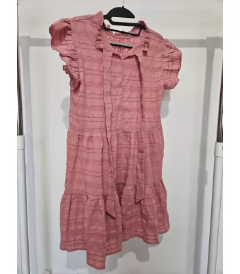 Loose dress with a bow and ruffles - Pink