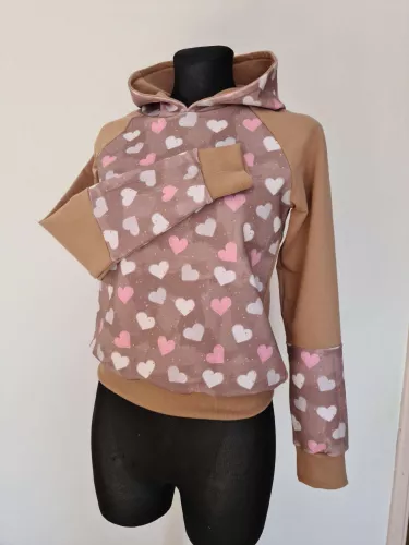 Bluza dresowa, bluzka damska z kapturem, w serduszka brązowa