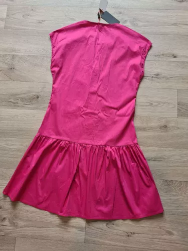 Dress with a belt and decorative sequins - pink