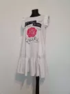 Dress with a rose and an inscription - White
