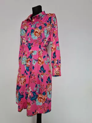 Dress with flowers fastened with buttons and tied at the waist - Pink - Dresses