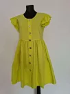 Dresses with decorative buttons and a belt - Lime