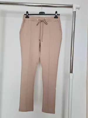 Fitted trousers with pockets - Beige - Pants
