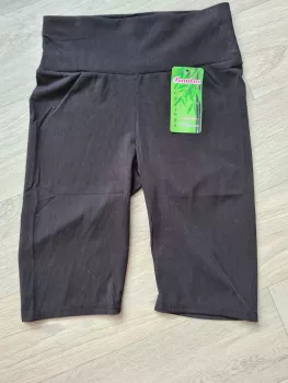 Krótkie legginsy / kolarki w prążek z wyższym stanem - Czarny - Legginsy