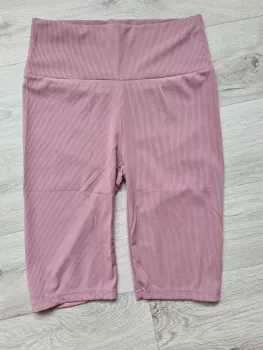 Krótkie legginsy / kolarki w prążek z wyższym stanem - Różowy - Legginsy