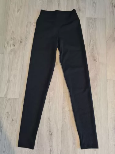 Ribbed leggings with a high waist - Black