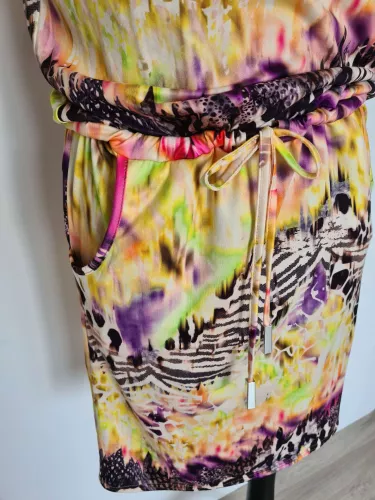 Sports dress with sleeves and pockets, pencil bottom - Colorful
