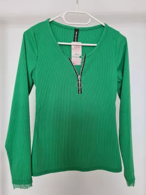 Striped blouse with a zipper, lace at the neckline of the sleeves - Green - Blouses