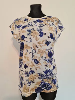 T-shirt T-shirt with a floral motif in blue - white - Blouses